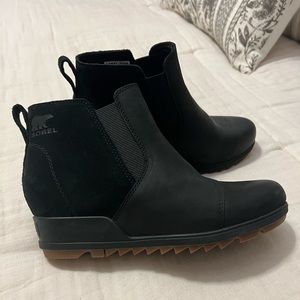 Sorel Evie Bootie Sz 9